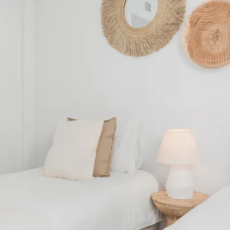 Modern Penthouse - Near & Oldtown Apartment