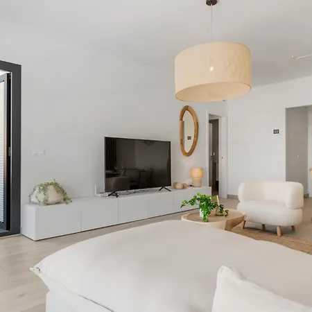 Apartment Modern Penthouse - Near & Oldtown