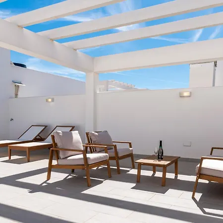 Modern Penthouse - Near & Oldtown Apartamento Estepona