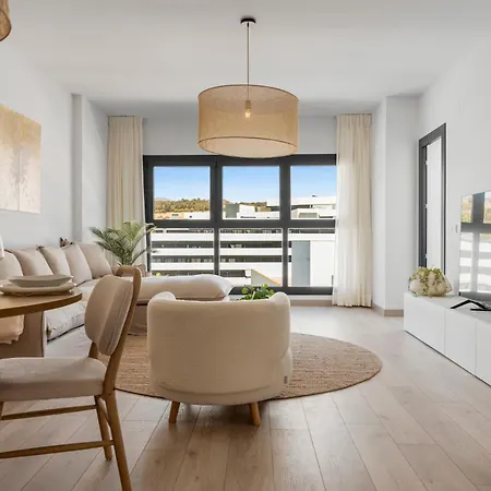 Modern Penthouse - Near & Oldtown * Estepona