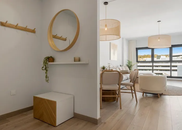 Modern Penthouse - Near & Oldtown 埃斯特波纳