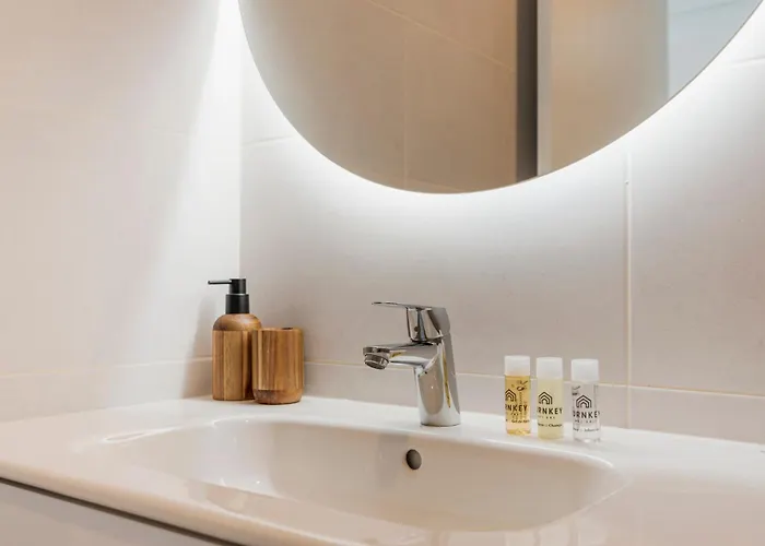 Modern Penthouse - Near & Oldtown *