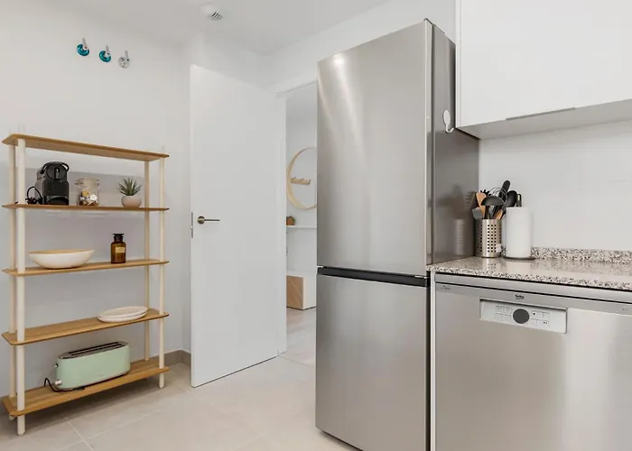 Modern Penthouse - Near & Oldtown