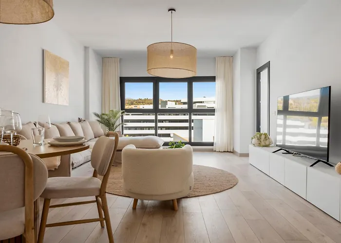 Modern Penthouse - Near & Oldtown * 埃斯特波纳